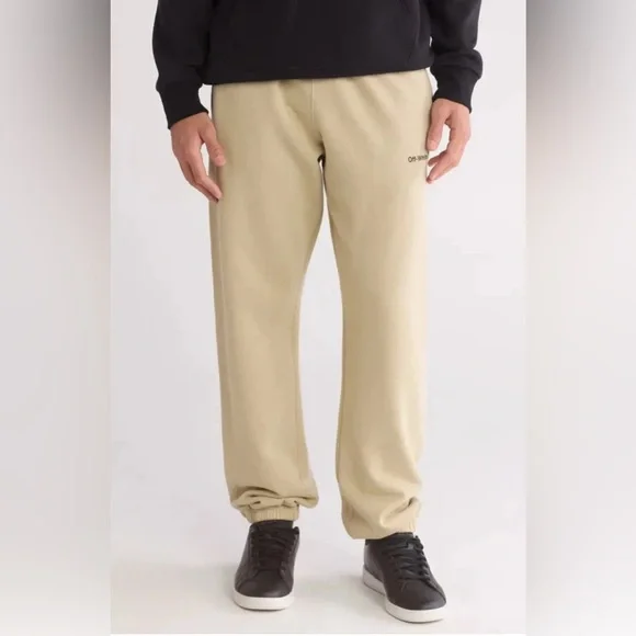 Off-White Caravag Diag Slim Sweatpants - Picture 2 of 13